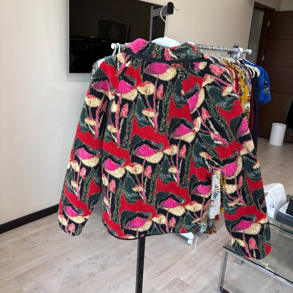 Farm Rio: Black Wild Mushrooms Fleece
Bomber Jacket - Picture 6 of 13